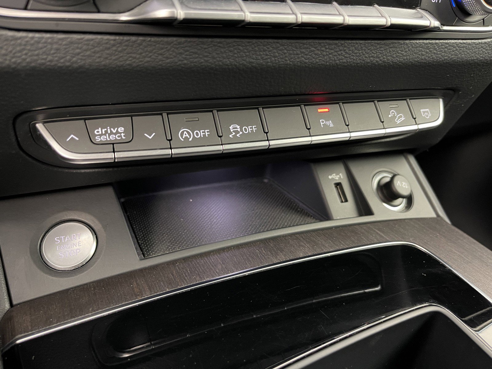 Used 2022 Audi Q5 2.0T Premium Plus w/ Premium Plus Package image 31