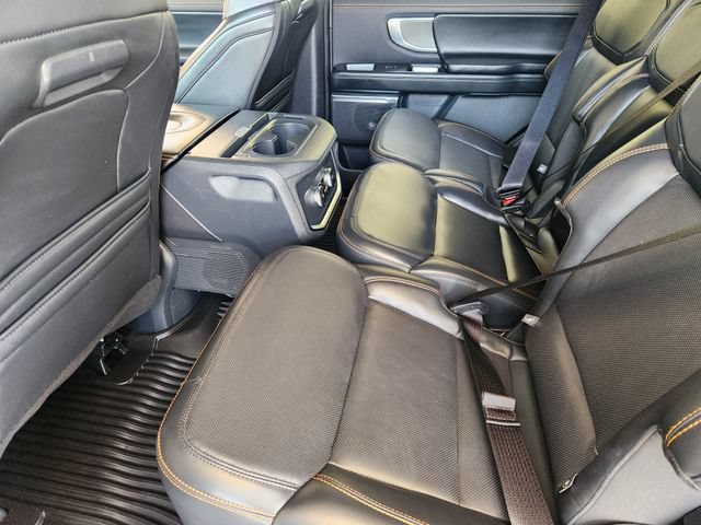 Used 2025 Ford Expedition Tremor AWD/4WD image 30