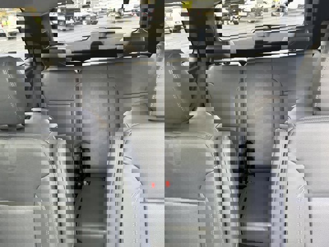 Used 2021 Chevrolet Traverse Premier image 12