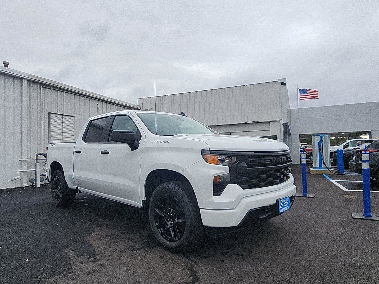 New 2026 Chevrolet Silverado 1500 Custom w/ Turbomax Blackout Package image 7