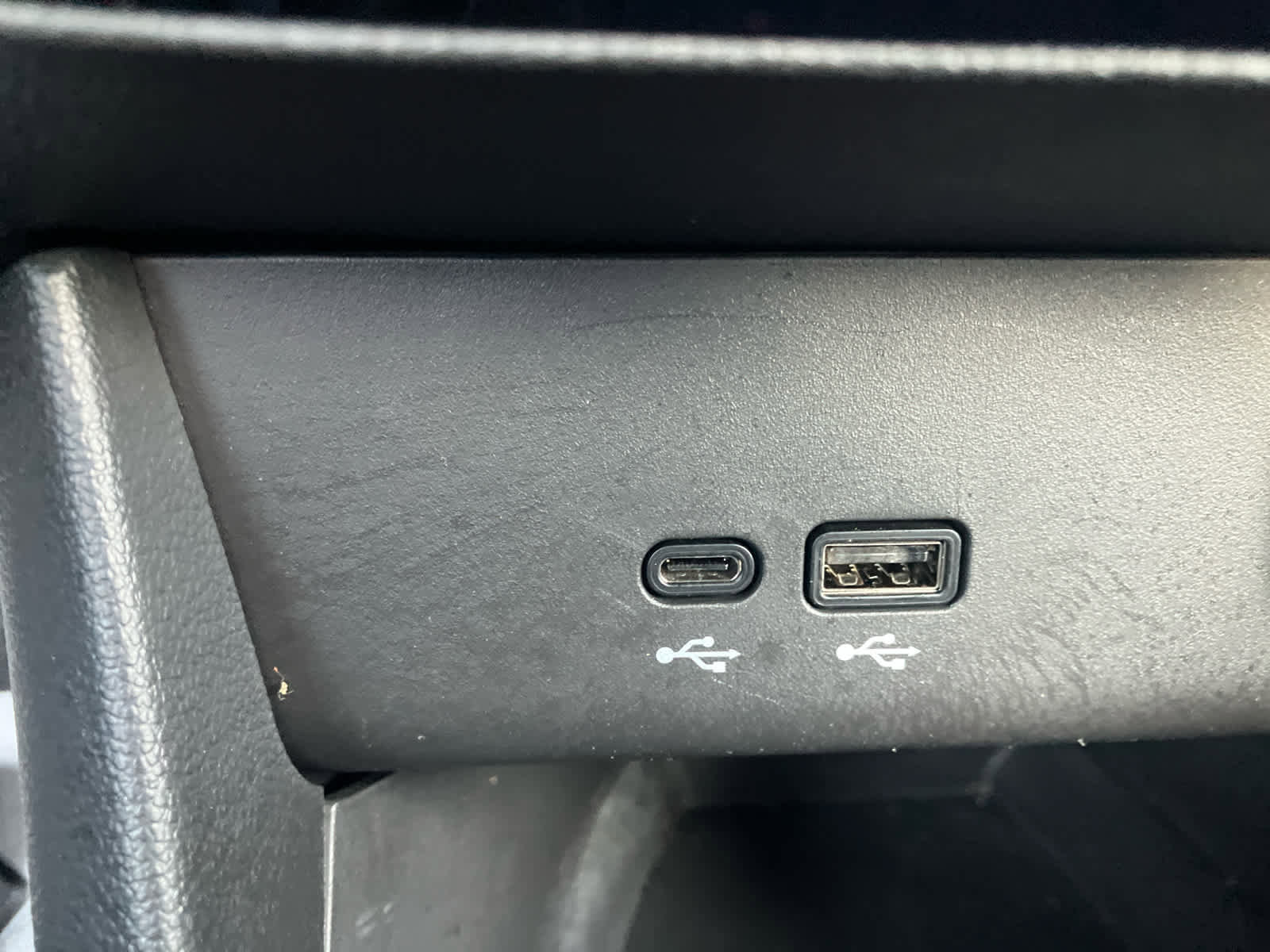 Certified 2025 Buick Encore GX Avenir image 26