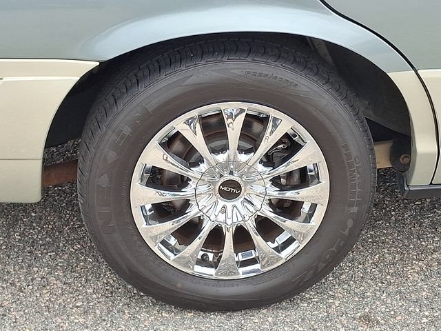 Used 2005 Mercury Grand Marquis GS RWD image 25
