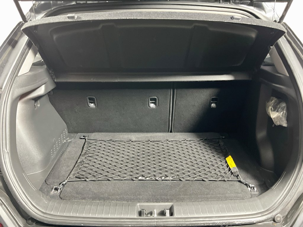 Used 2021 Hyundai Kona SE w/ Cargo Package FWD image 29