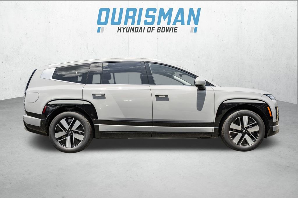 New 2026 Hyundai Ioniq 9 SEL image 3