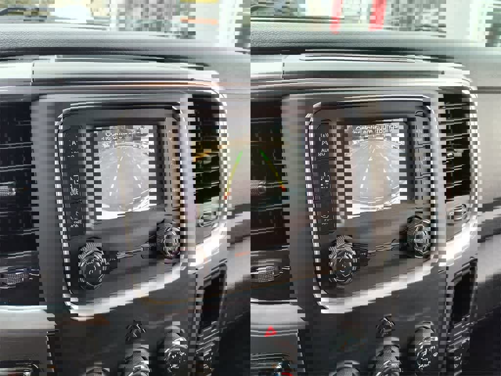 Used 2023 RAM 1500 Classic SLT image 17