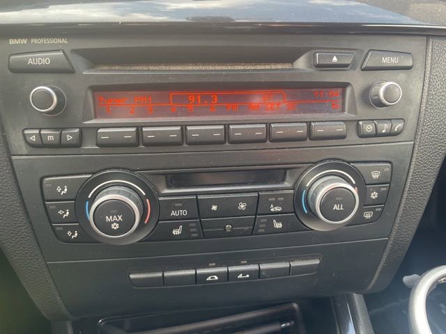 Used 2011 BMW 135i Convertible image 13