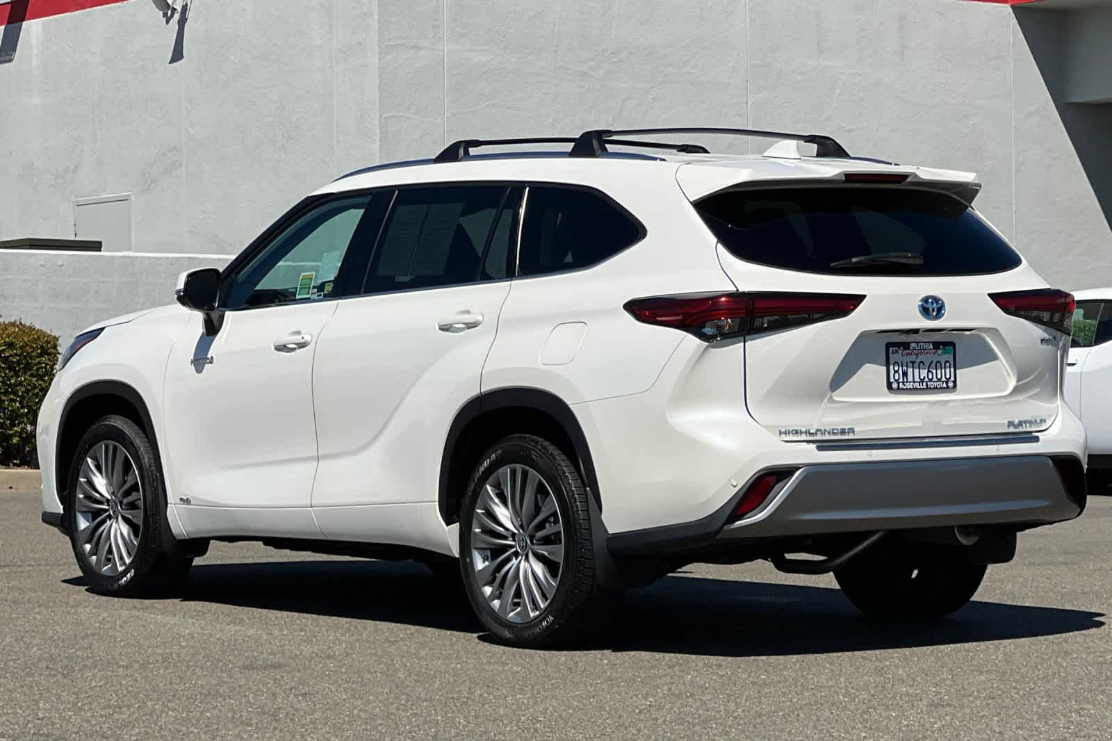 Used 2021 Toyota Highlander Platinum AWD/4WD image 7