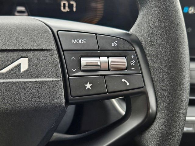 Used 2025 Kia K4 FWD image 20