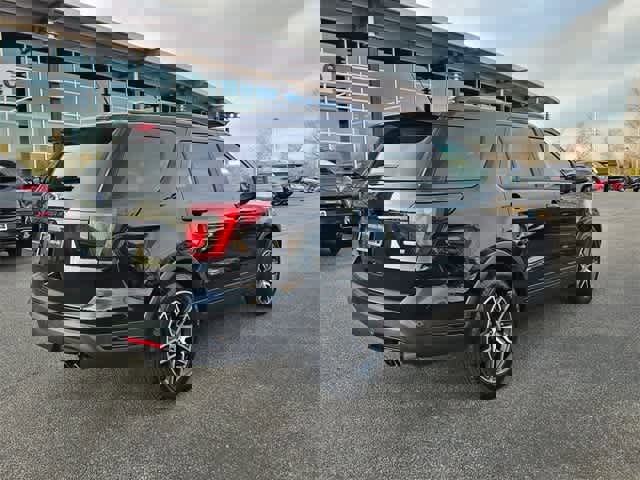 Used 2018 Ford Explorer Sport w/ Equipment Group 401A image 8