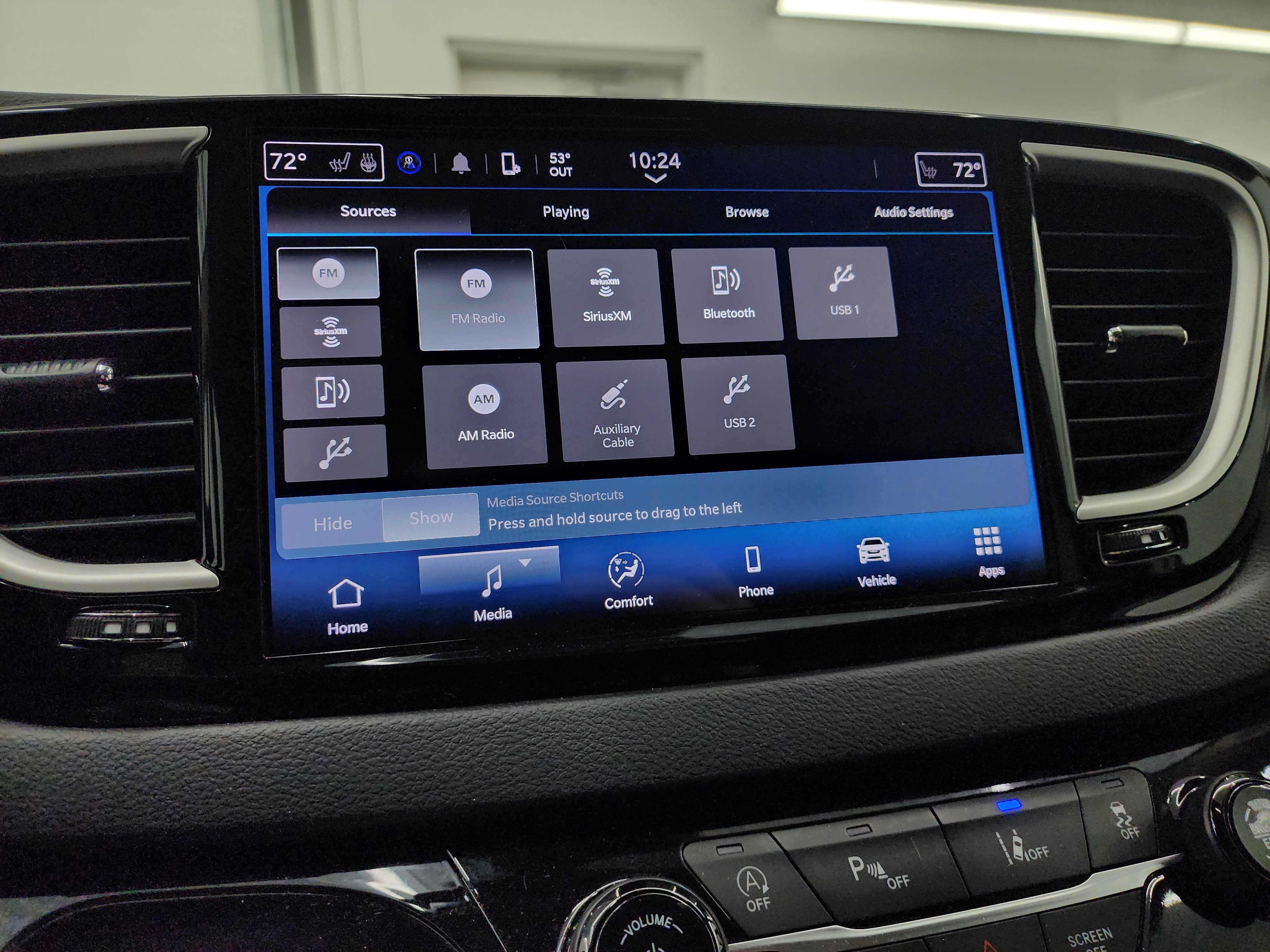 Used 2024 Chrysler Pacifica Touring-L image 46