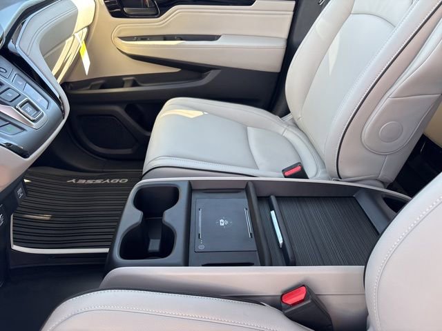 New 2026 Honda Odyssey Touring image 16