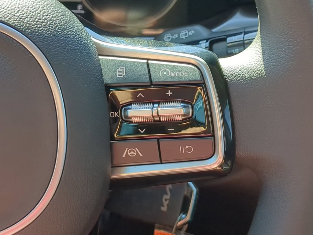 Used 2023 Kia Sorento LX FWD image 22