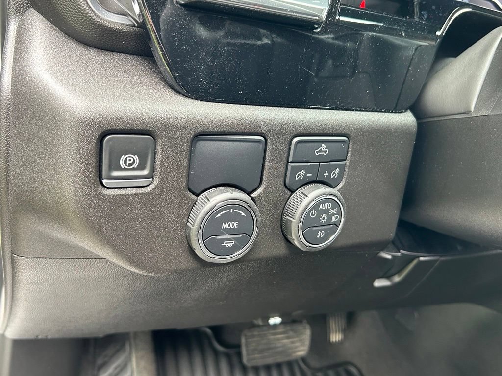 Used 2025 Chevrolet Silverado 1500 RST RWD image 19