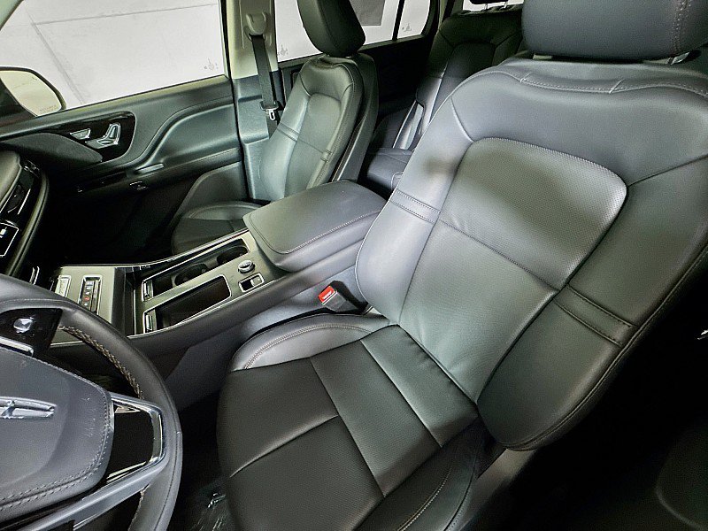 New 2026 Lincoln Aviator AWD image 11