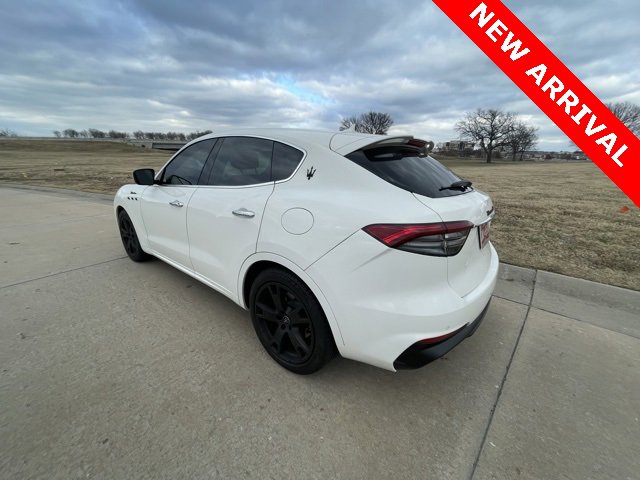 Used 2023 Maserati Levante Modena image 4