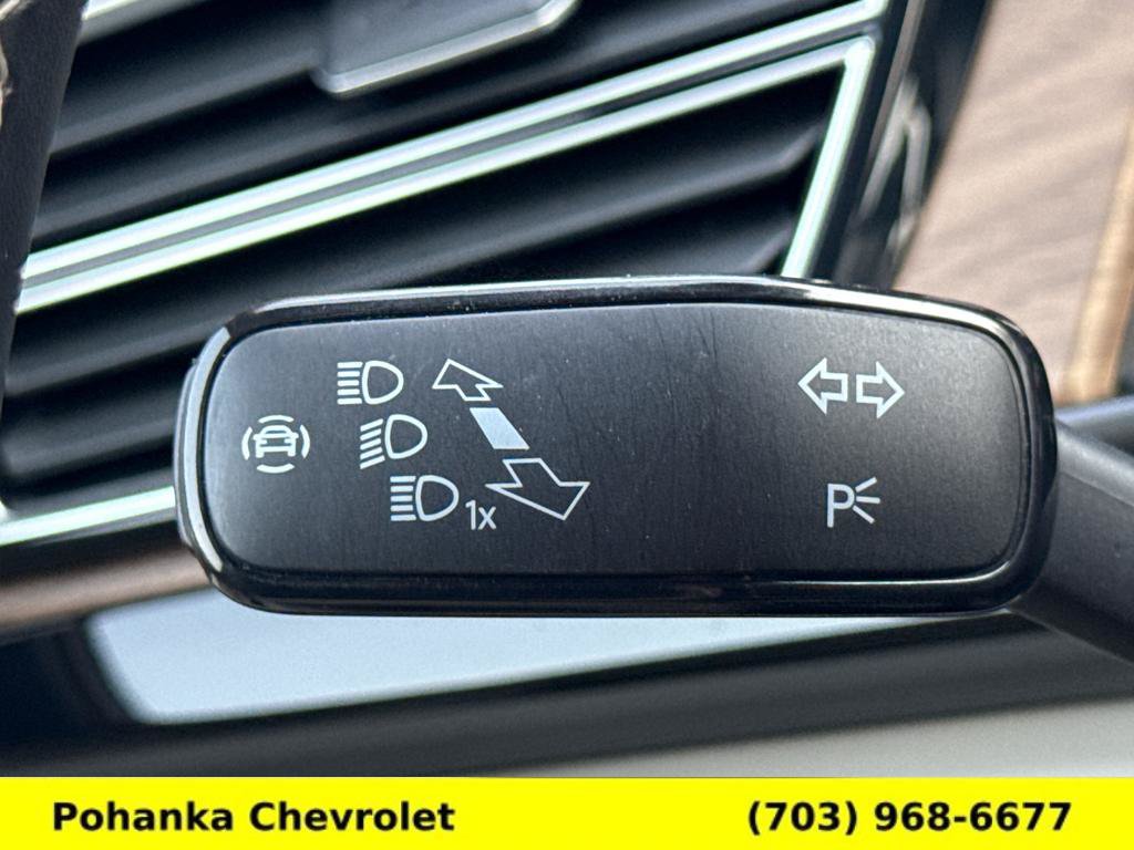 Used 2024 Volkswagen Atlas SE AWD/4WD image 11