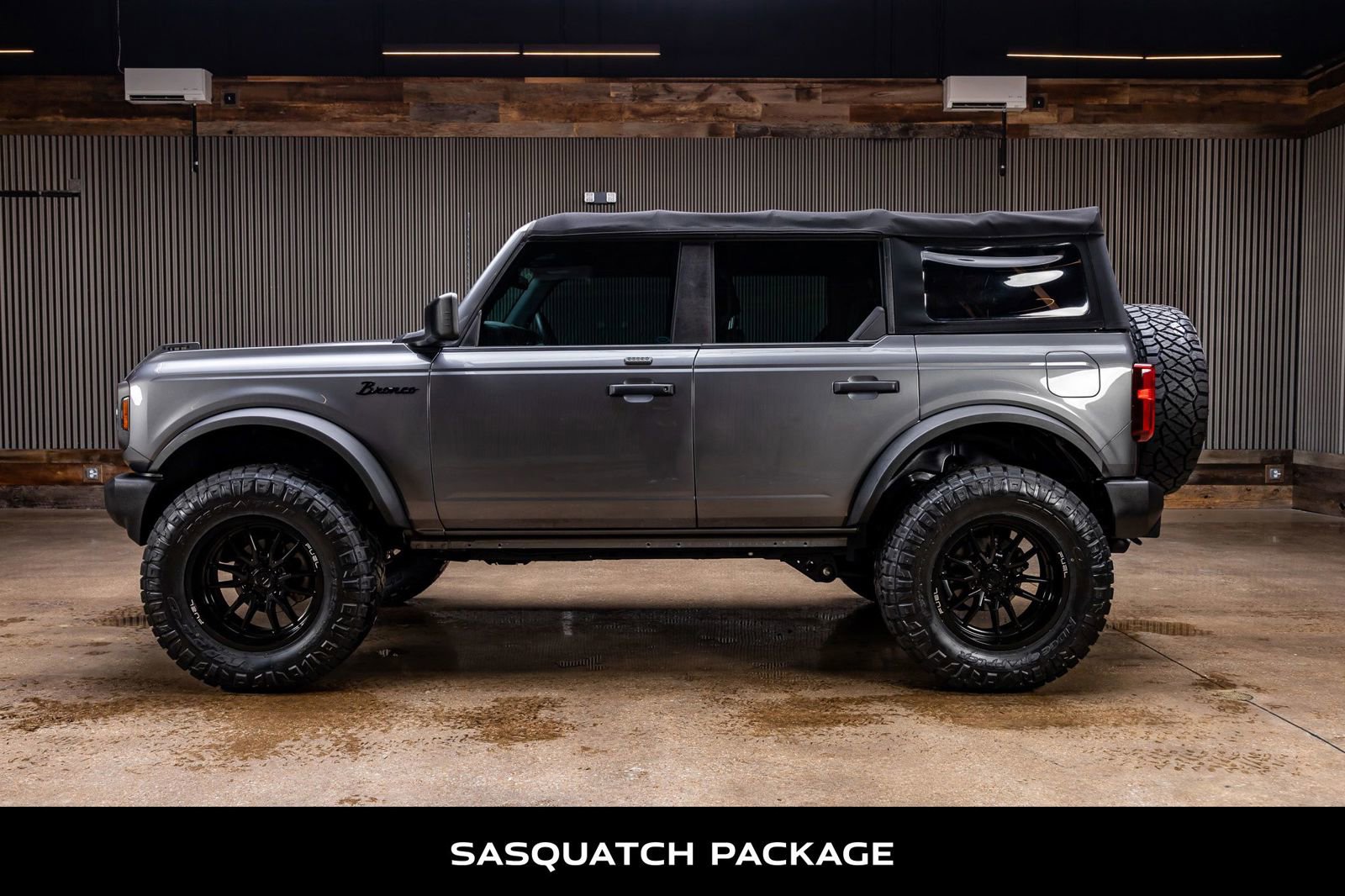 Used 2022 Ford Bronco 4-Door w/ Sasquatch Package AWD/4WD image 6