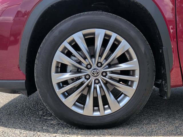 Used 2026 Toyota Highlander Platinum AWD/4WD image 9