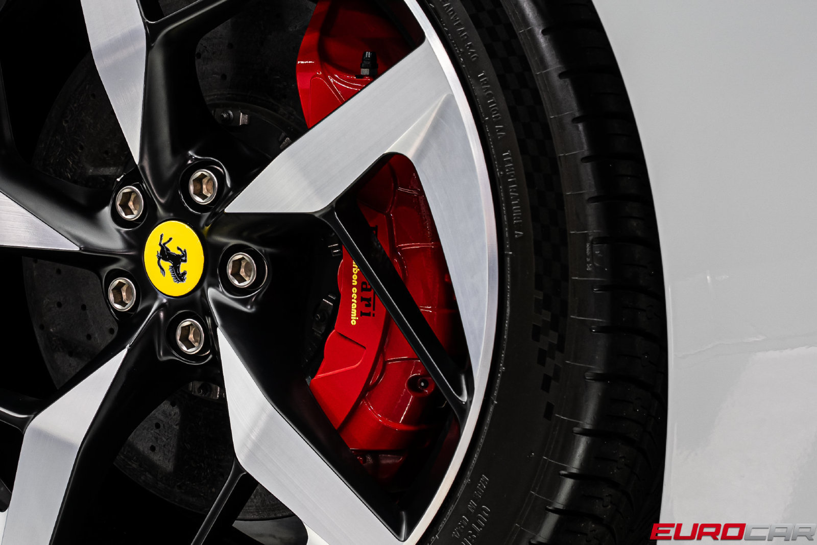 Used 2025 Ferrari 12Cilindri RWD image 28