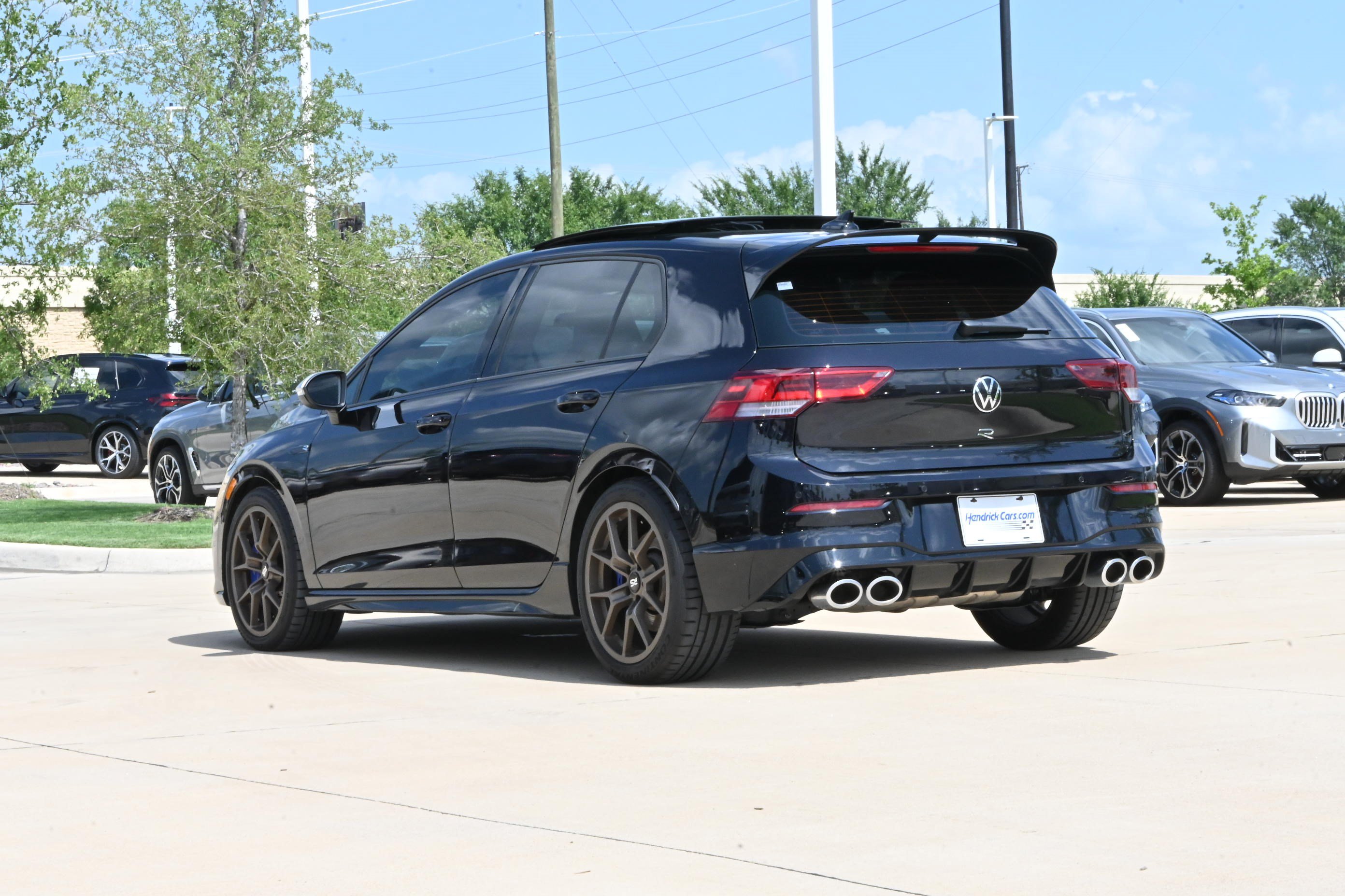 Used 2024 Volkswagen Golf R AWD/4WD image 7