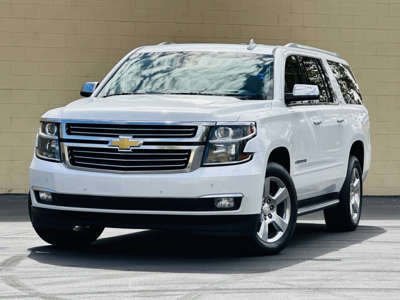 Used 2016 Chevrolet Suburban LTZ AWD/4WD image 3