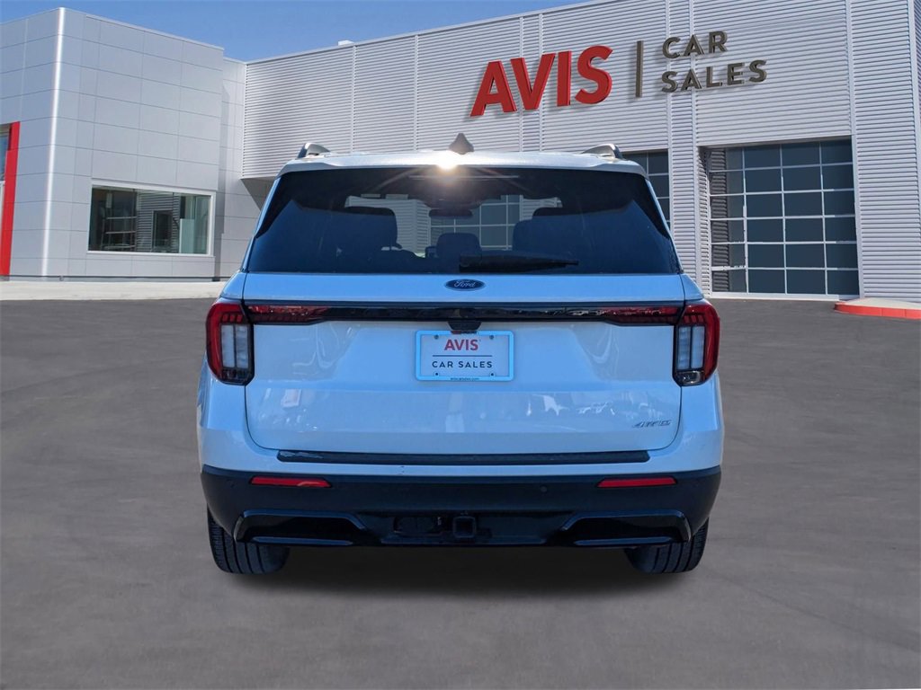 Used 2025 Ford Explorer ST-Line w/ ST-Line Street Pack image 5