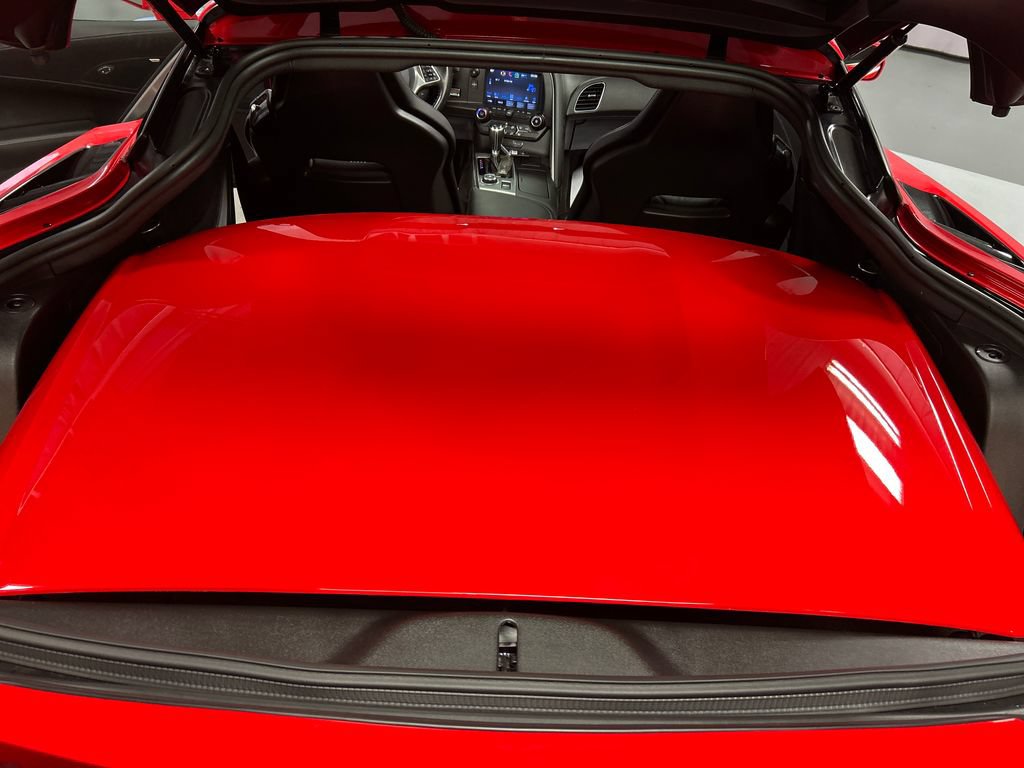 Used 2018 Chevrolet Corvette Stingray Coupe w/ 1LT RWD image 21