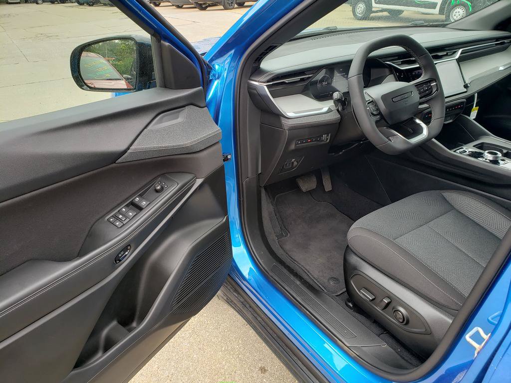 New 2026 Jeep Cherokee Laredo AWD/4WD image 11