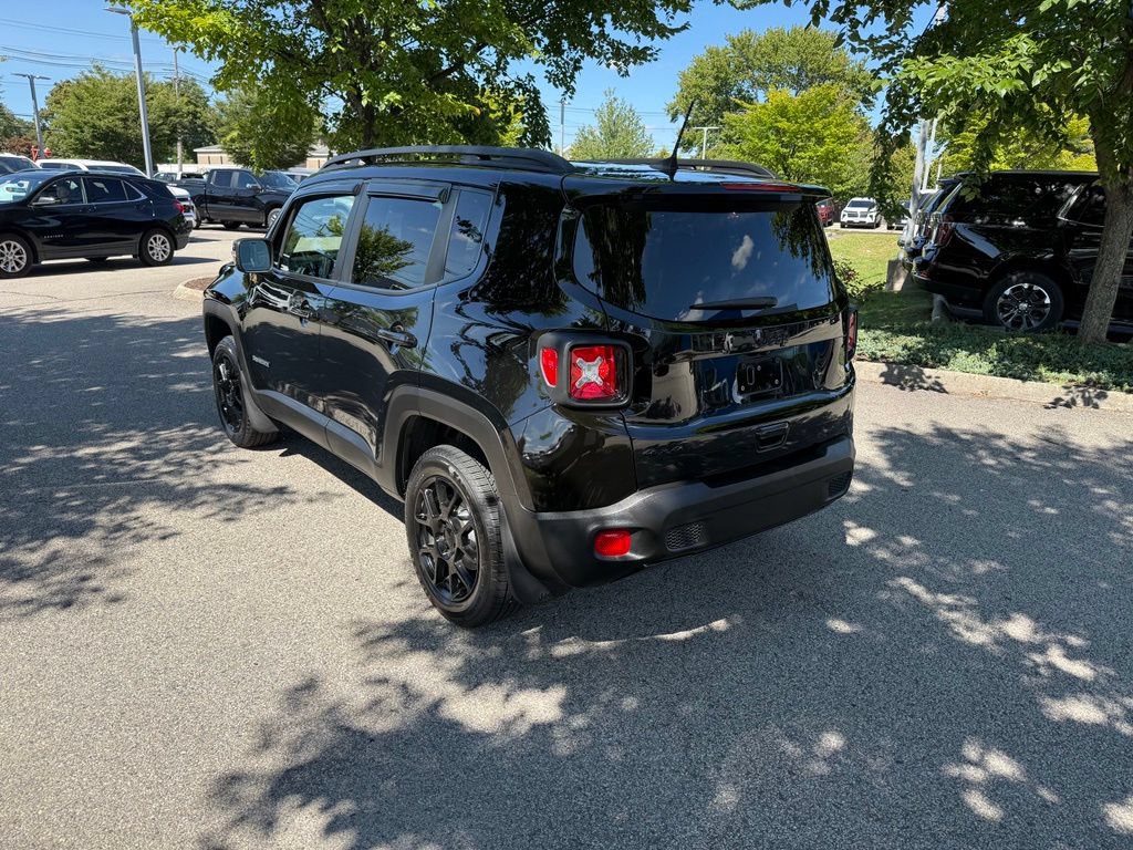 Used 2020 Jeep Renegade Altitude AWD/4WD image 3