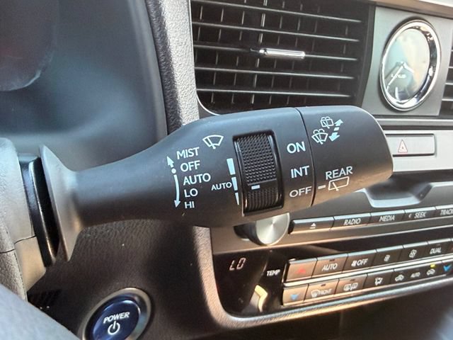 Certified 2022 Lexus RX 450h F Sport w/ Cold Area Package (CT) AWD/4WD image 17