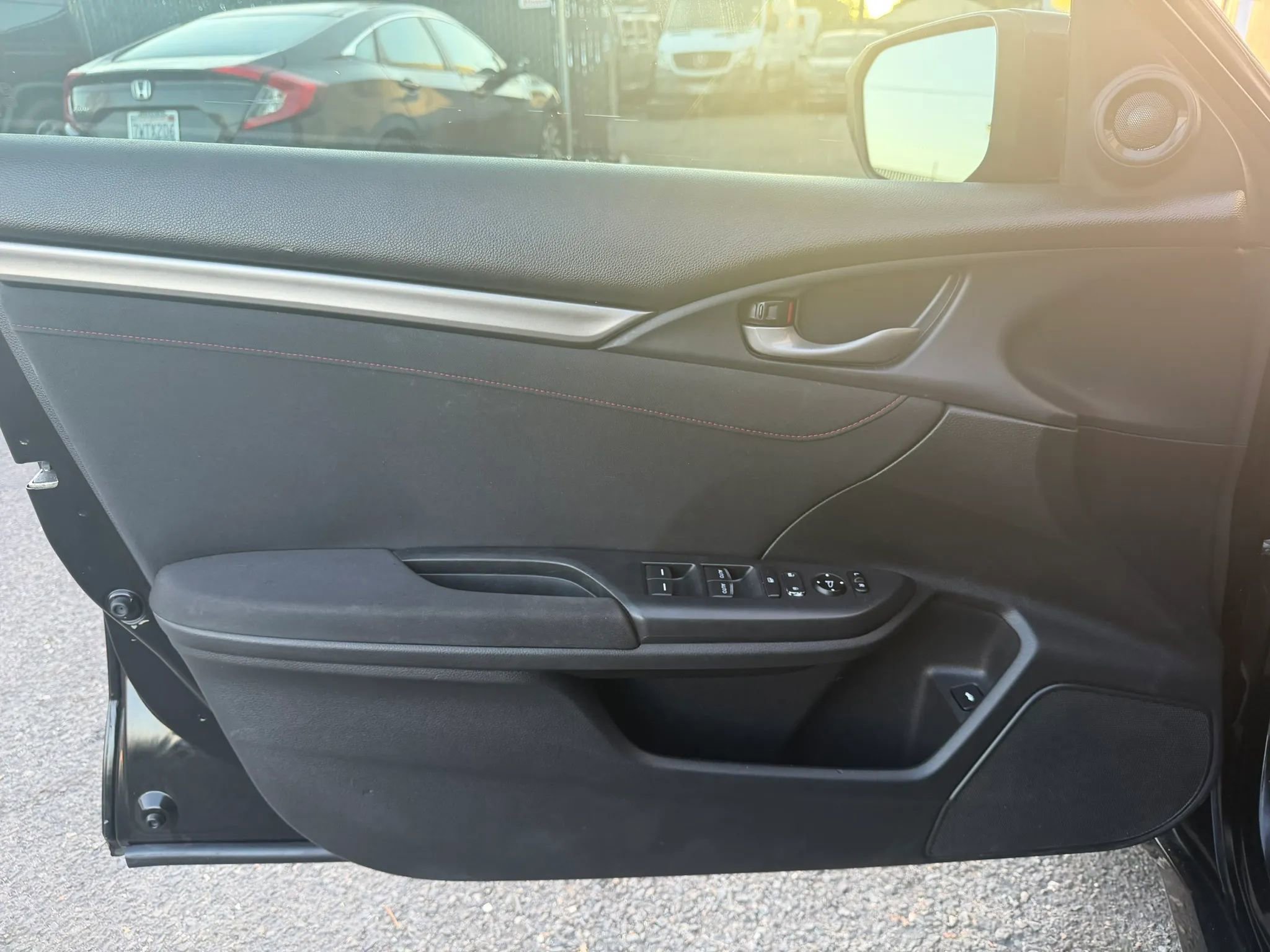 Used 2017 Honda Civic Si image 8