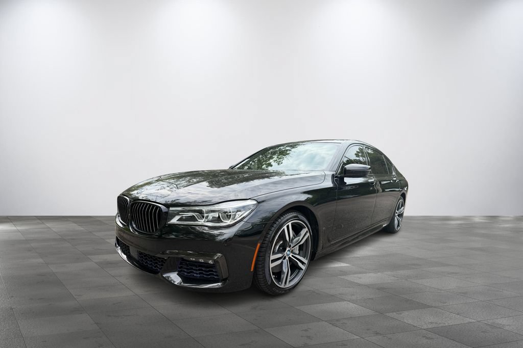 Used 2018 BMW 750i RWD image 3