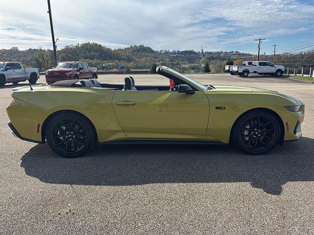 Certified 2025 Ford Mustang GT Premium RWD image 6