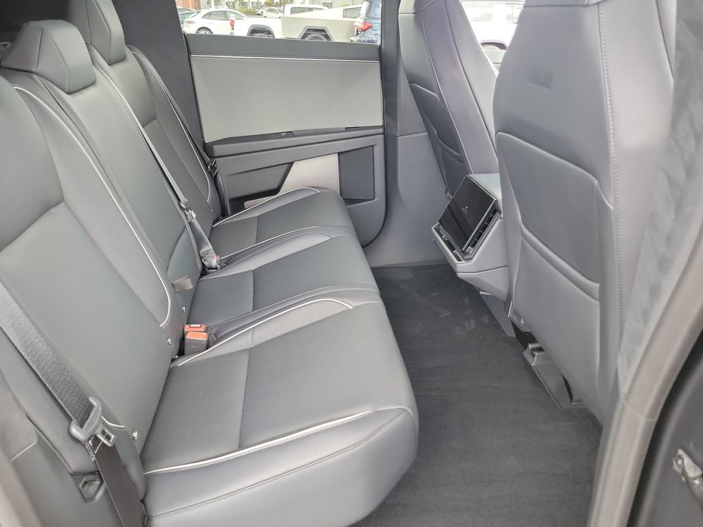 Used 2024 Tesla Cybertruck Cyberbeast AWD/4WD image 17