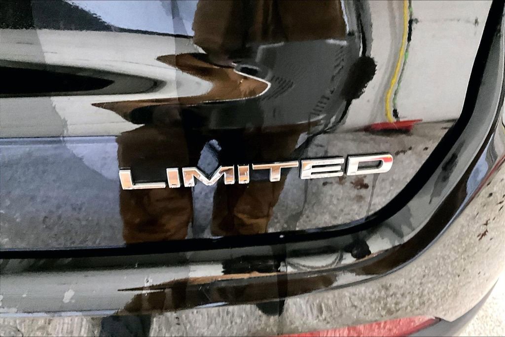 Used 2018 Jeep Compass Limited w/ Navigation Group image 24