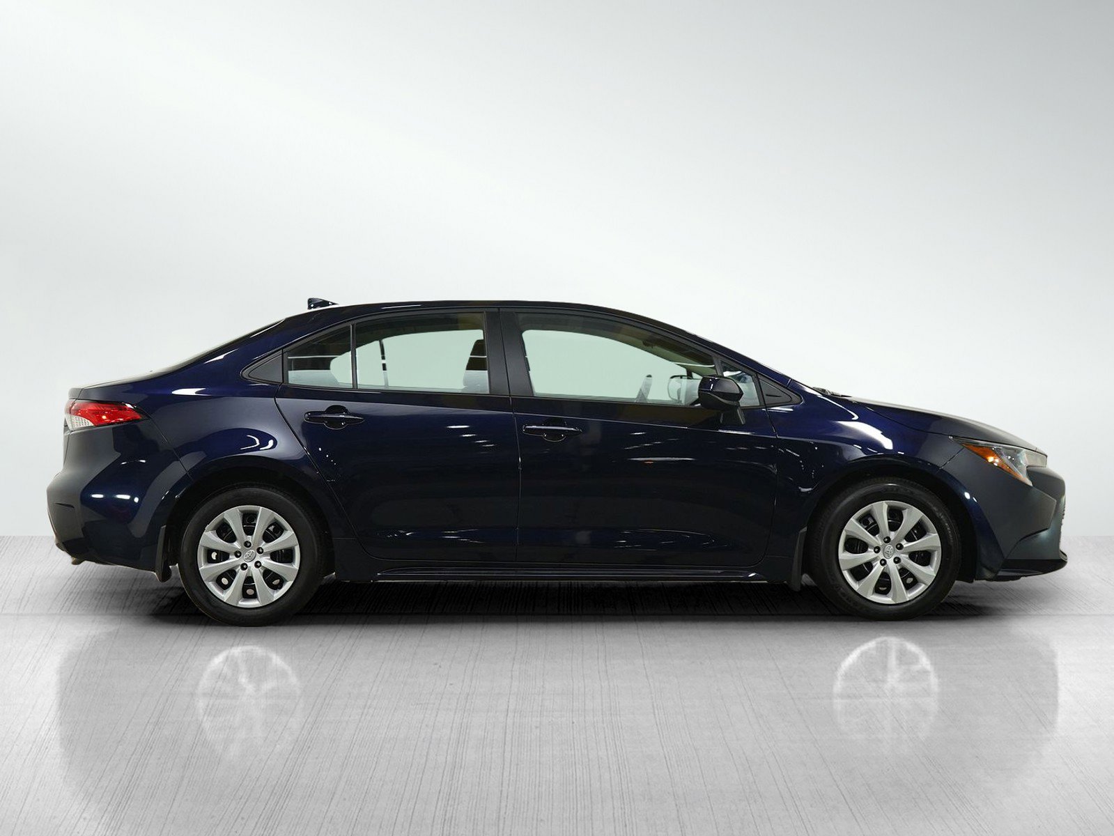 Used 2023 Toyota Corolla LE FWD image 6