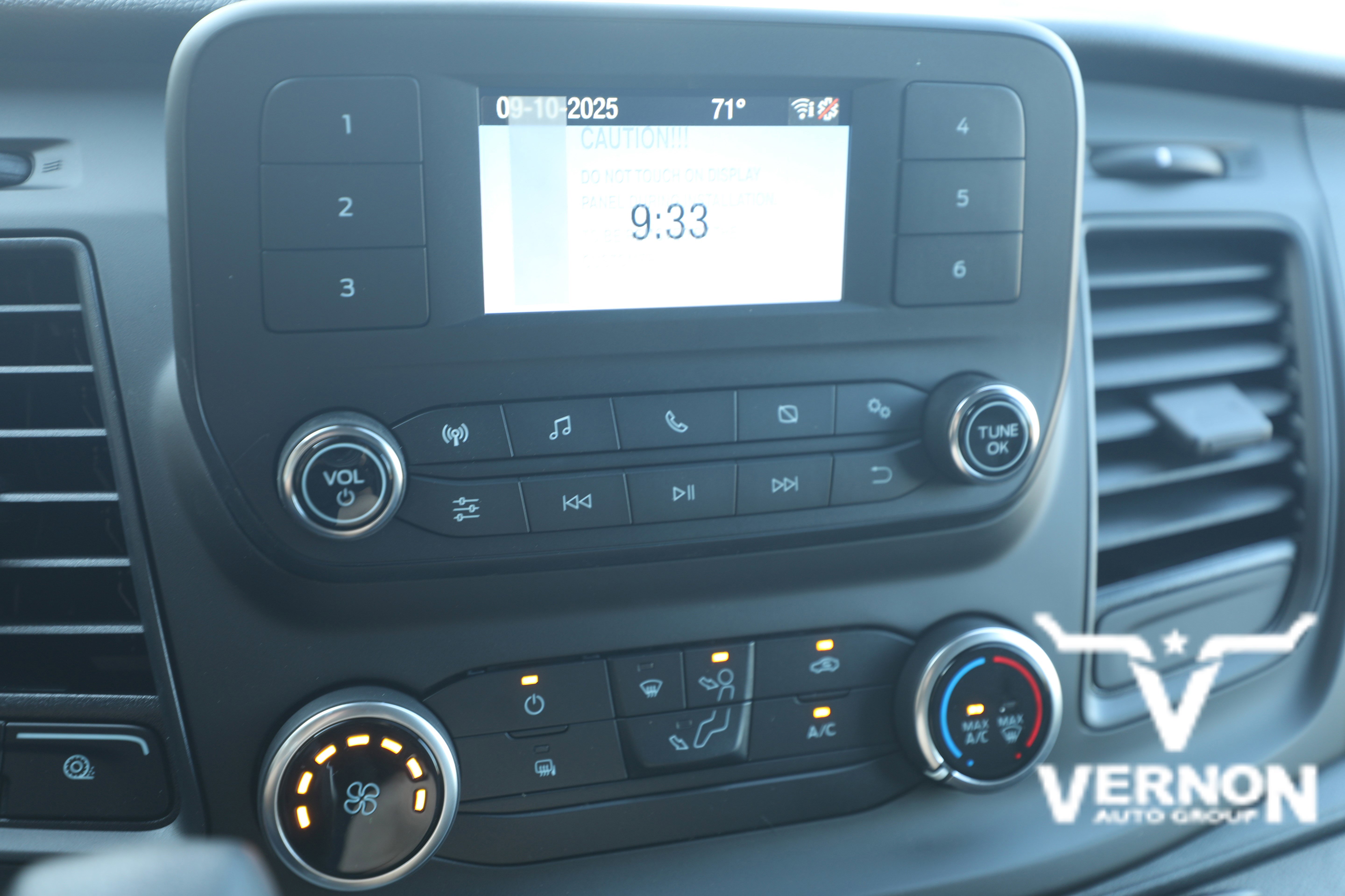 New 2025 Ford Transit 150 148 Medium Roof image 19