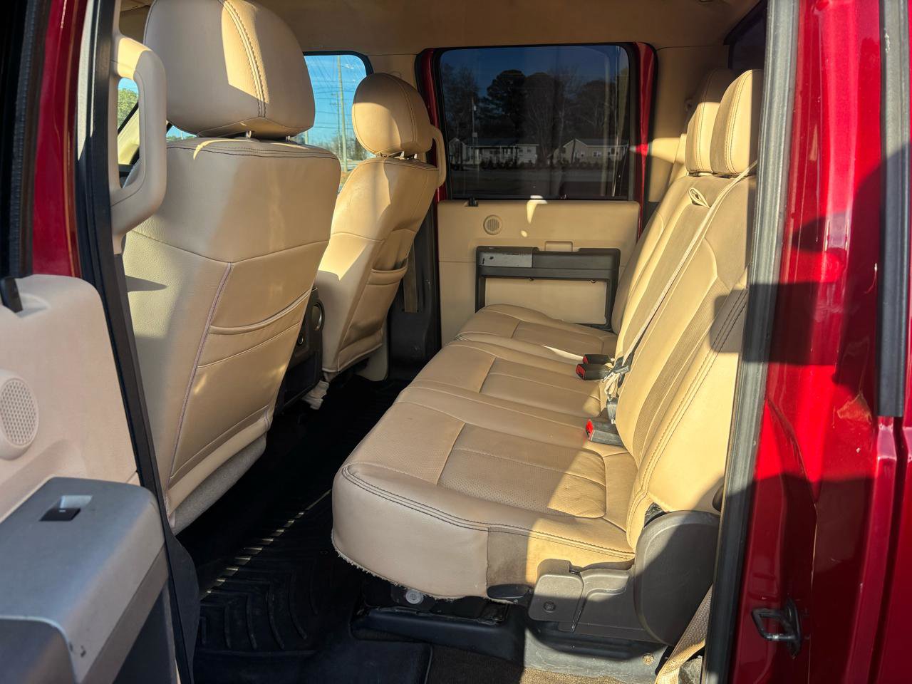 Used 2016 Ford F250 Lariat w/ Chrome Package image 12