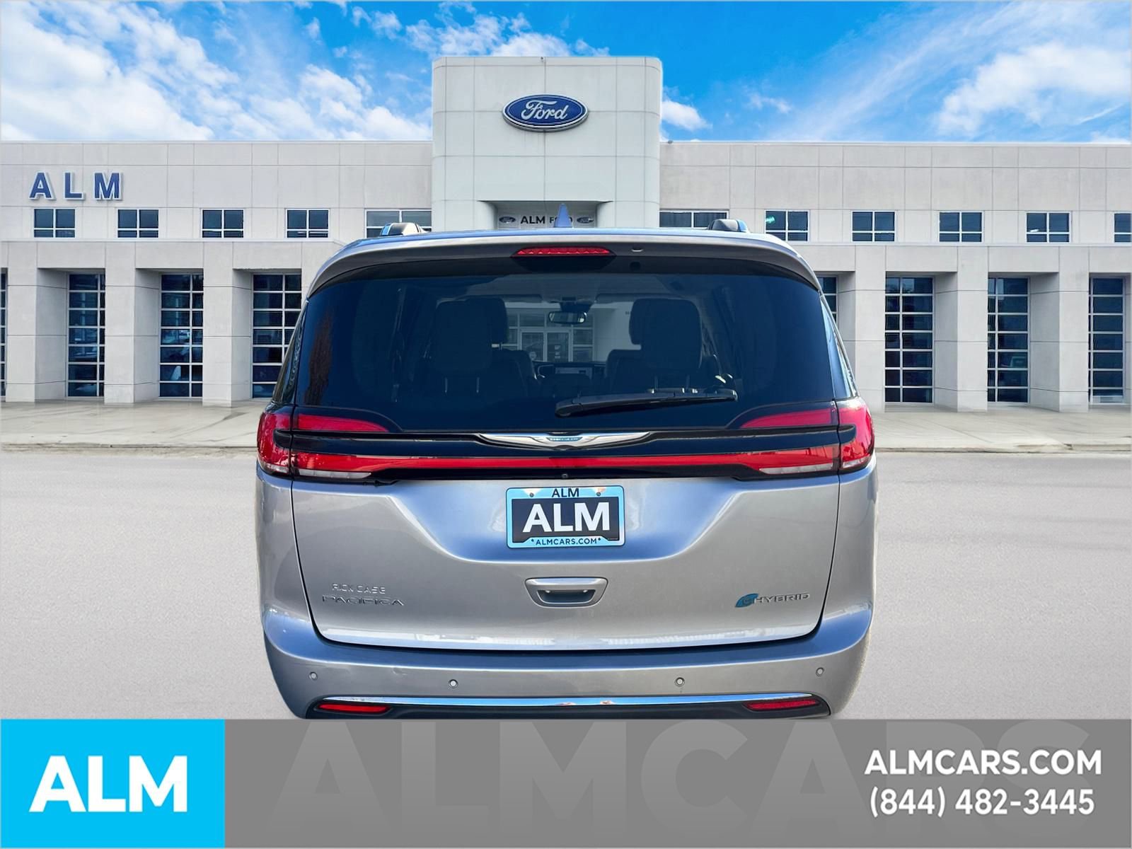 Used 2021 Chrysler Pacifica Touring-L image 7