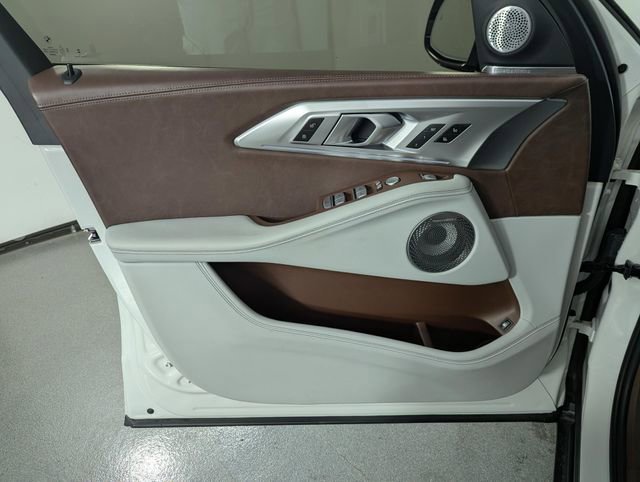 Used 2024 BMW XM AWD/4WD image 9