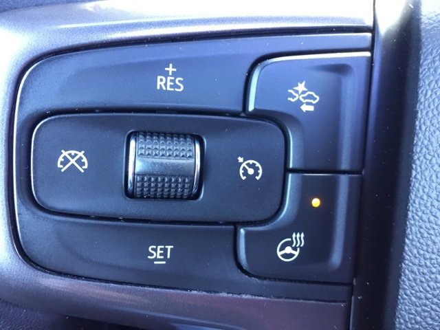 Used 2022 Chevrolet Suburban RST image 11