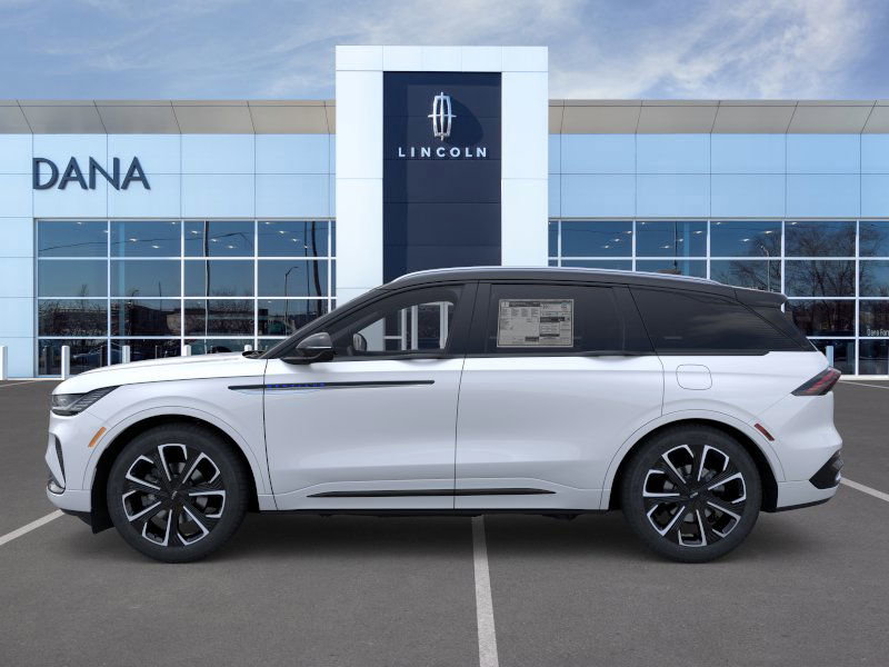 New 2026 Lincoln Nautilus Reserve image 3
