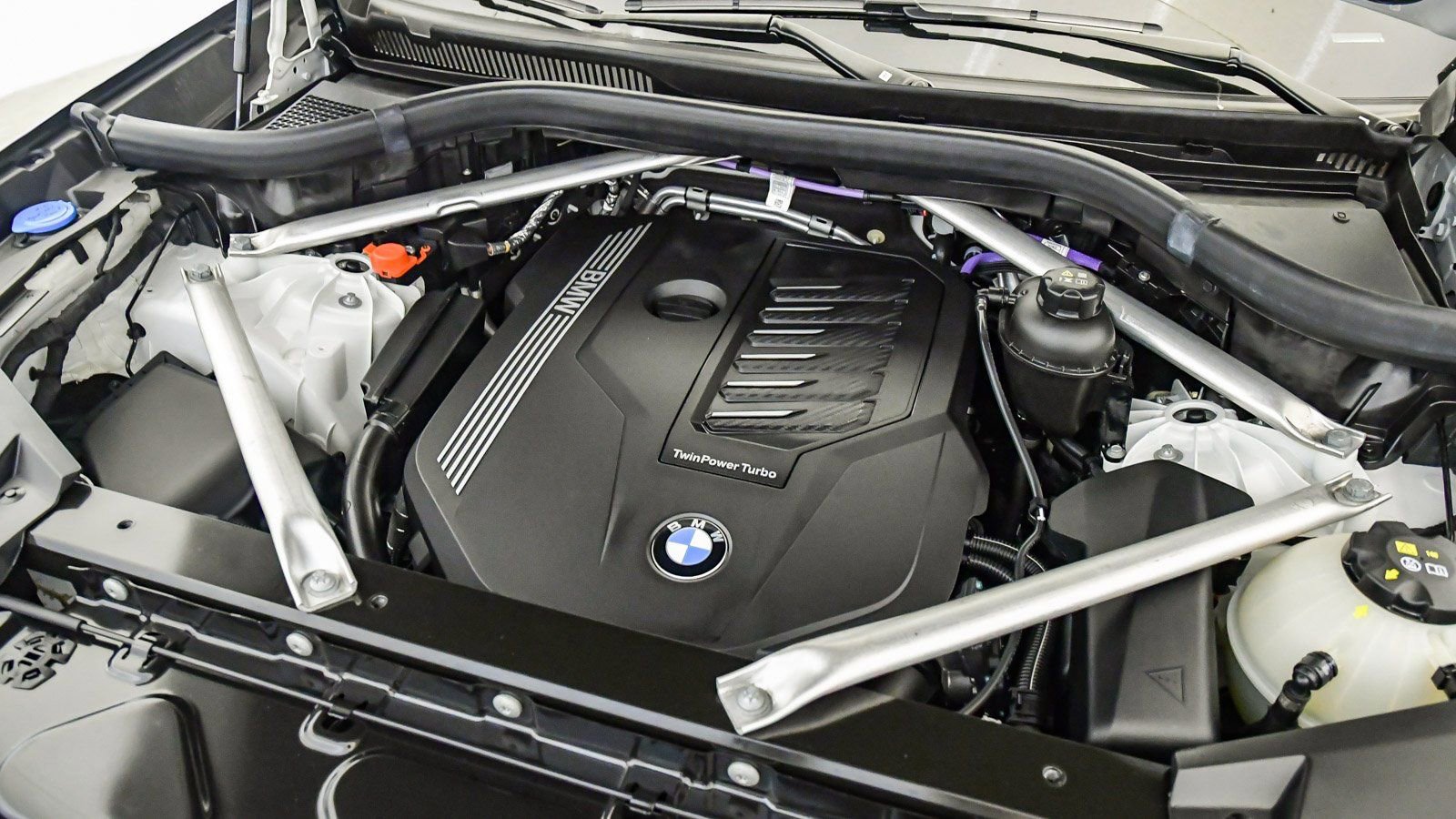 Certified 2023 BMW X6 xDrive40i w/ M Sport Package image 33