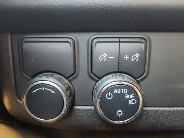 Used 2021 Chevrolet Suburban LS image 21