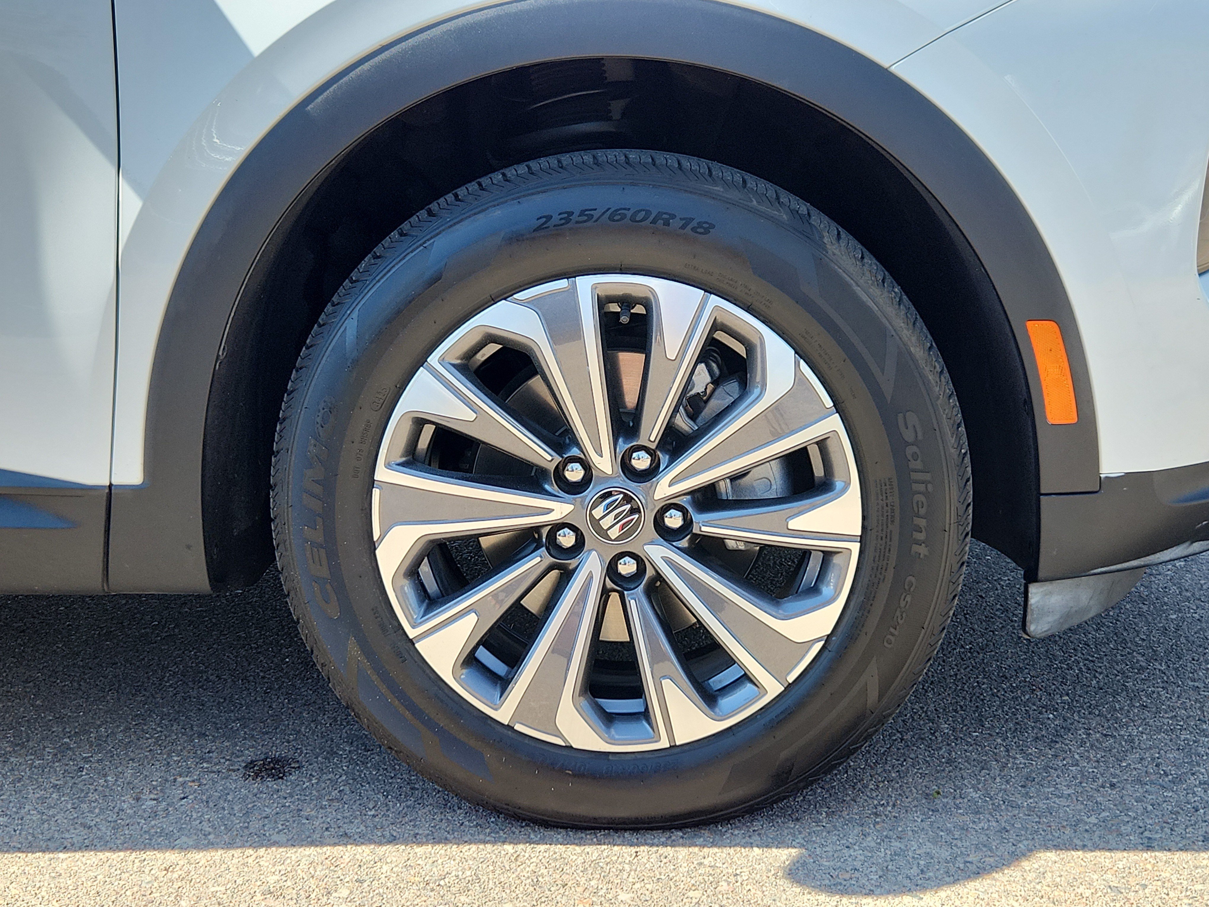 Used 2024 Buick Envision Preferred AWD/4WD image 17