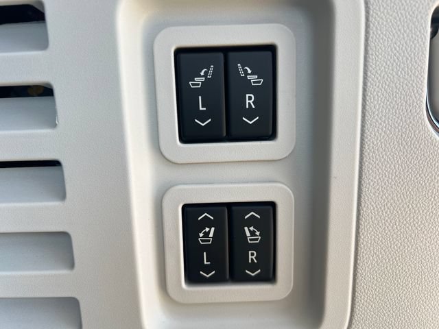 Used 2024 GMC Acadia Denali w/ Super Cruise Package AWD/4WD image 9