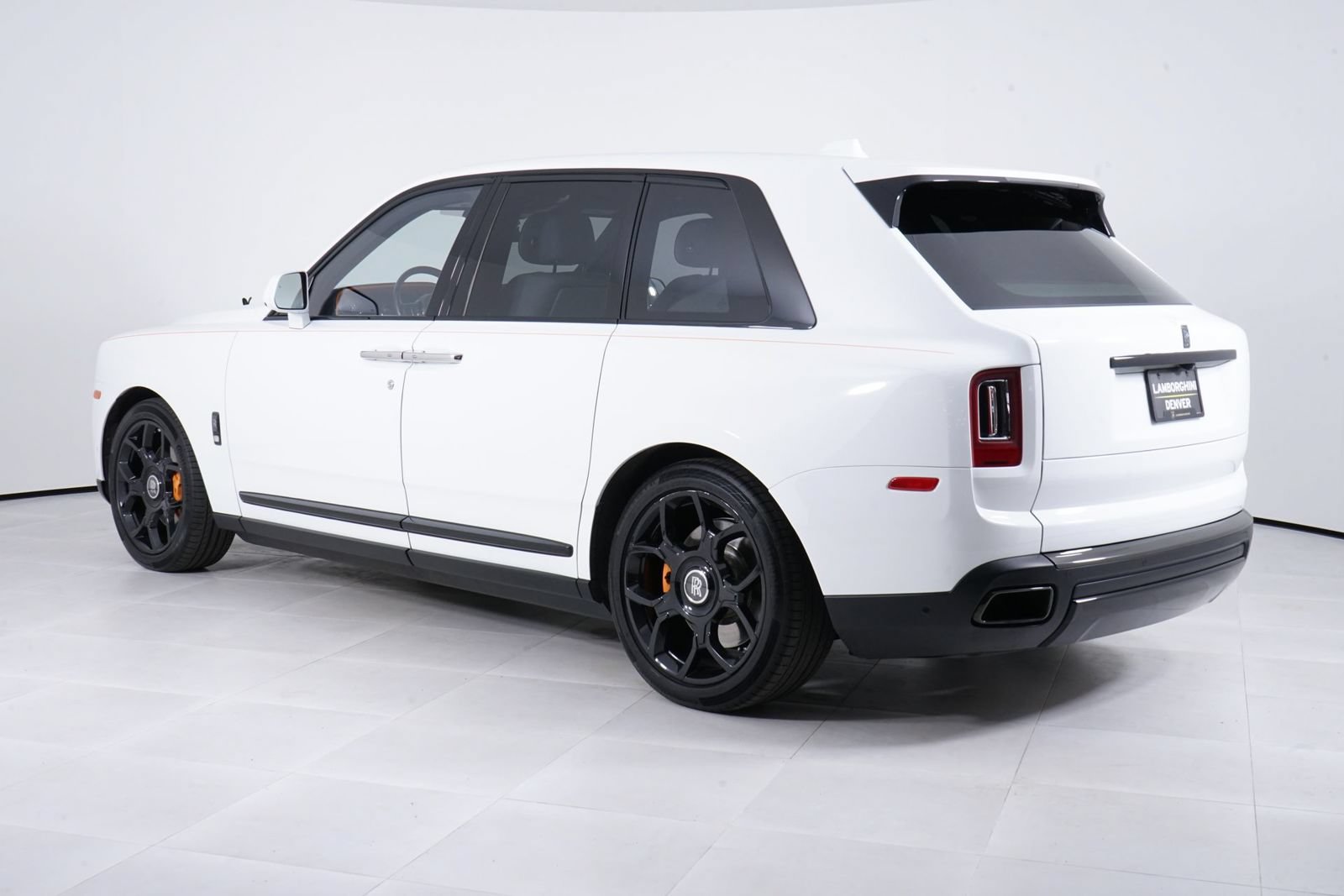 Used 2022 Rolls-Royce Cullinan Black Badge w/ Dark Exterior Package AWD/4WD image 3