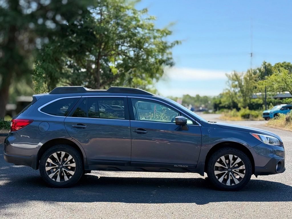 Used 2017 Subaru Outback 2.5i Limited AWD/4WD image 6