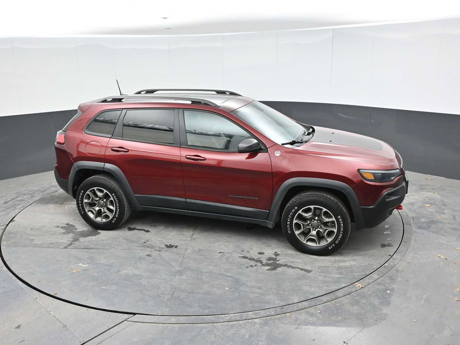 Used 2021 Jeep Cherokee Trailhawk w/ Sun, Sound & Nav Group AWD/4WD image 38