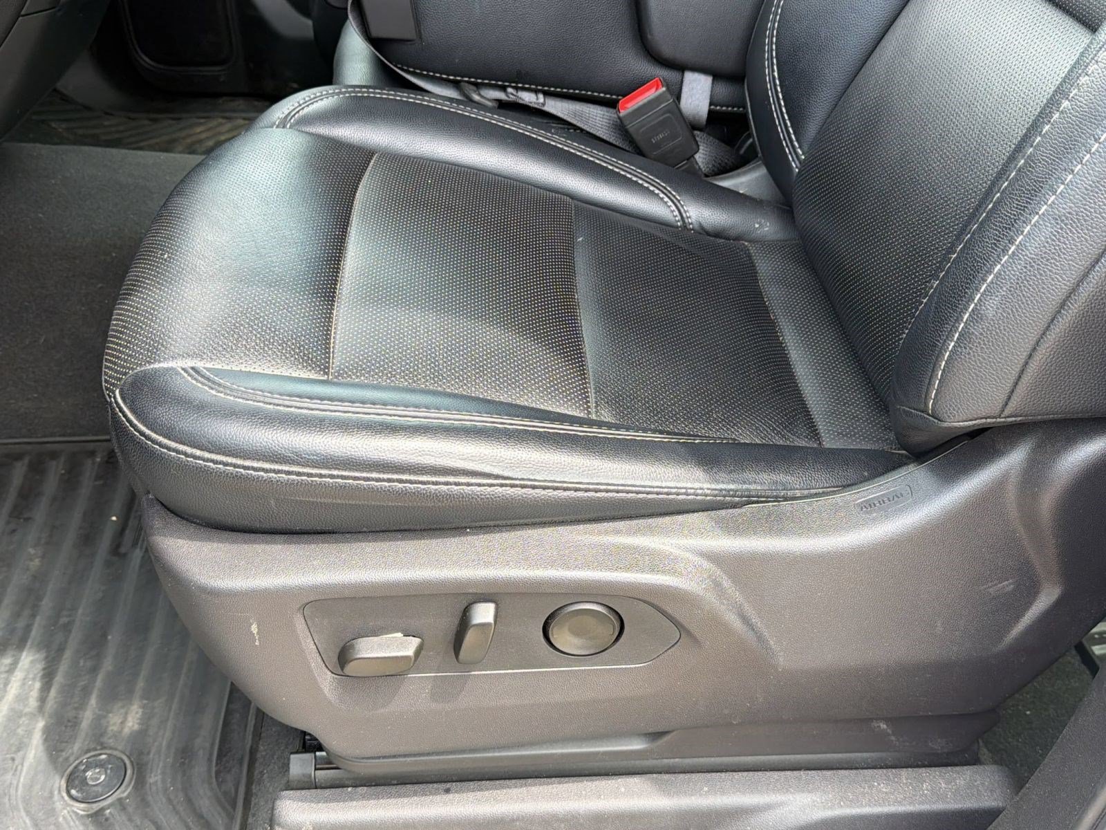 Used 2024 Chevrolet Silverado 1500 Custom Trail Boss w/ LPO, Dark Essentials Package AWD/4WD image 16